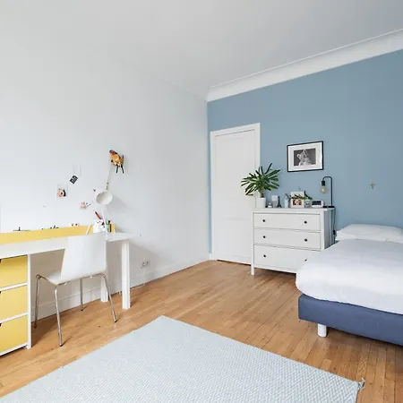 Veeve - A Sophisticated Spectacle Apartment *