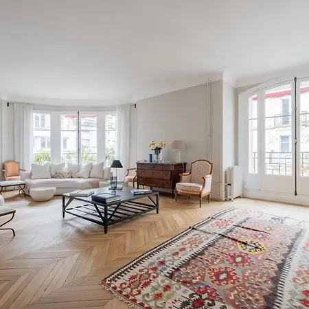 Apartment Veeve - A Sophisticated Spectacle